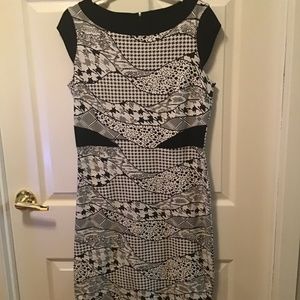 Black and white Nueva dress